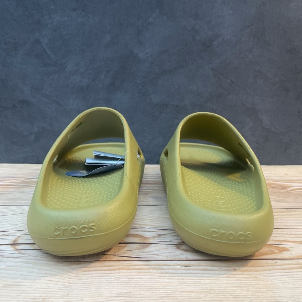 Crocs Mellow Recovery Slide - Picture 8 of 11